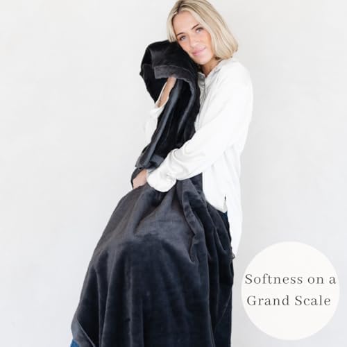 SARANONI Oversized Luxury Blanket | Breathable Super Soft, Lush, Plush Comfy Blankets for Adults | Charcoal - X-Large 60” x 80”