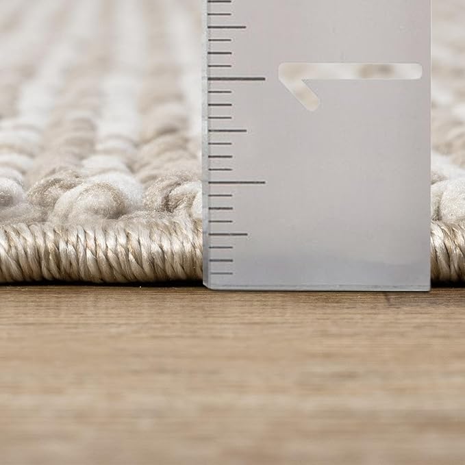 LUXE WEAVERS Solid Machine Woven Taupe 4x6 Area Rug, Indoor Stain-Resistant Carpet