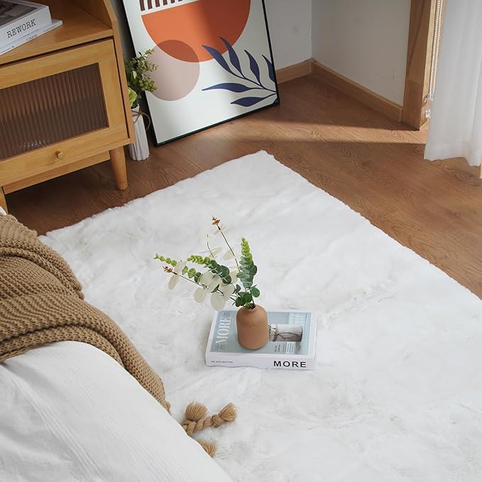 Latepis White Throw Rug 2x3 Small Furry Rugs for Bedroom Faux Rabbit Fur Rug Soft Washable Shag Bedside Fluffy Rugs for Living Room, Dorm, Nursey Chair Seat Cover Home Decor