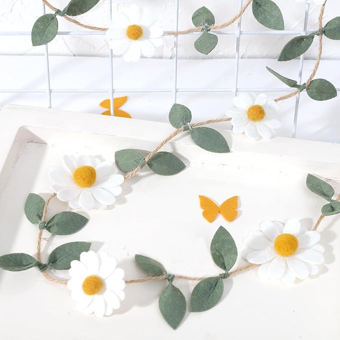Wool Felt Daisy Chain Banner Garland - Daisy 1st Birthday Decorations,Daisy Themed Party Decorations,Nursery Wedding Decoration,White Wool Felt Daisy Green Leaf Garland