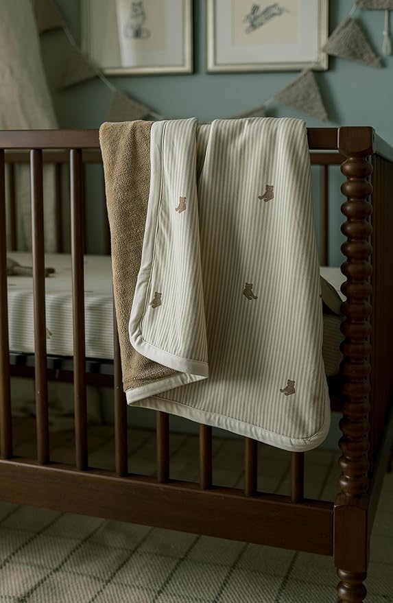 Oilo Baby Blanket, Luxury Plush Chenille Backing & Organic Cotton Jersey Print, Double Layered, 30" x 40", Rolled Jersey Edge Trim, Infant & Toddler Size, Heirloom Organic Collection, Bear
