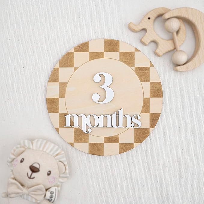 Wooden Baby Monthly Milestone Sign, 1–12 Month Round Photo Prop Set, Checker Pattern Neutral Nursery Decor, Newborn Growth Tracker Keepsake Gift