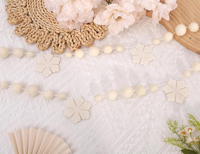 Felt Snowflake Garland – Cream White Winter Garland with Wool Balls, Neutral Christmas Mantle Decor, Scandinavian Snow Banner for Holiday Party, Nursery or Fireplace Decoration