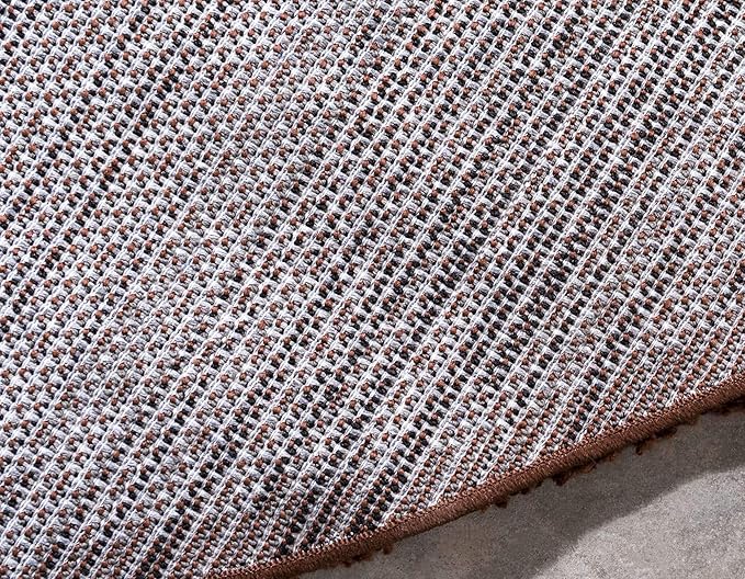 Unique Loom Solid Shag Collection Area Rug (8' Round, Chocolate Brown)