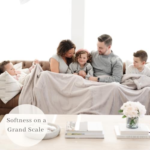 SARANONI Oversized Luxury Blanket | Breathable Super Soft, Lush, Plush Comfy Blankets for Adults | Feather - X-Large 60” x 80”