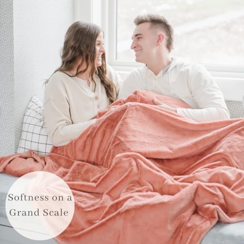 SARANONI Oversized Luxury Blanket | Breathable Super Soft, Lush, Plush Comfy Blankets for Adults | Clay - X-Large 60” x 80”