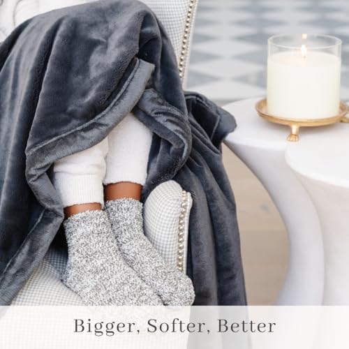 SARANONI Oversized Luxury Blanket | Breathable Super Soft, Lush, Plush Comfy Blankets for Adults | Charcoal - X-Large 60” x 80”