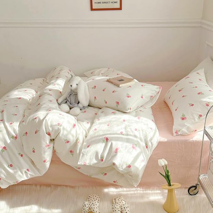 Nayoroom Pink Floral Comforter Set Full Size Coquette Tulip Printed on White Comforter 3 Pieces Kids Girls Soft Cute Dorm Bedding Set for All Seasons (1 Comforter, 2 Pillow Shams)