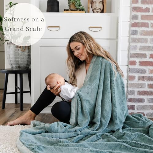 SARANONI Oversized Luxury Blanket | Breathable Super Soft, Lush, Plush Comfy Blankets for Adults | Eucalyptus - X-Large 60” x 80”