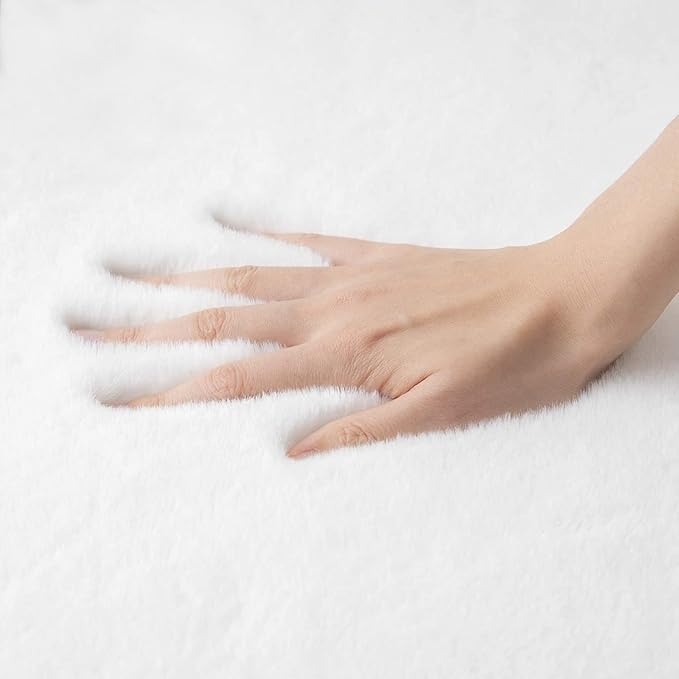 White Fluffy Living Room Rugs 6x9 Area Rug Washable Shag Rugs for Bedroom Faux Rabbit Fur Nursery Rug Rectangle Rug