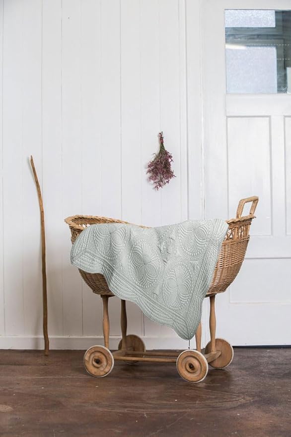 MONOBLANKS Baby Quilt Personlized Monogram Lightweight Embossed Scalloped Throw Blanket Four Seasons (Gray)