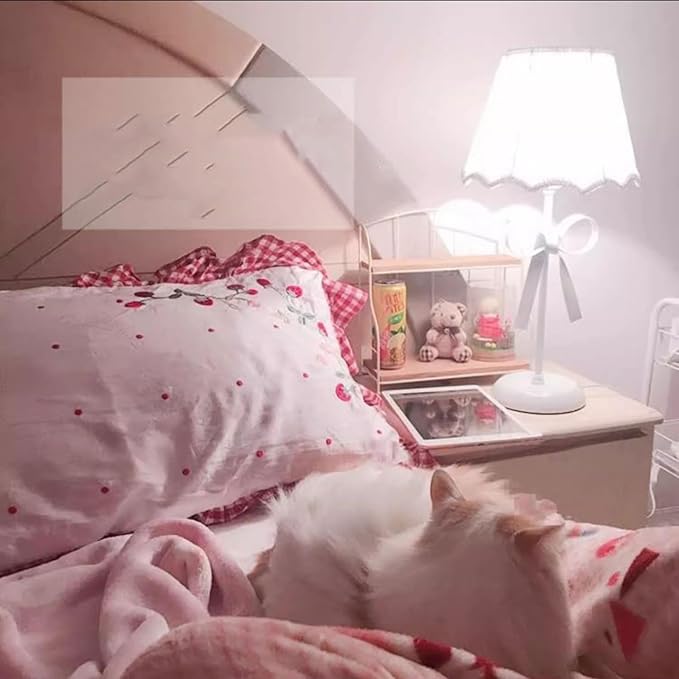 Nordic White Pink Table Lamp for Girl's Bedroom Single Cute Bow Table Lamp with Fabric Shade Modern Decorative Bedside Light Coastal Bedside Table Kids Bedroom Reading Desk Lighting
