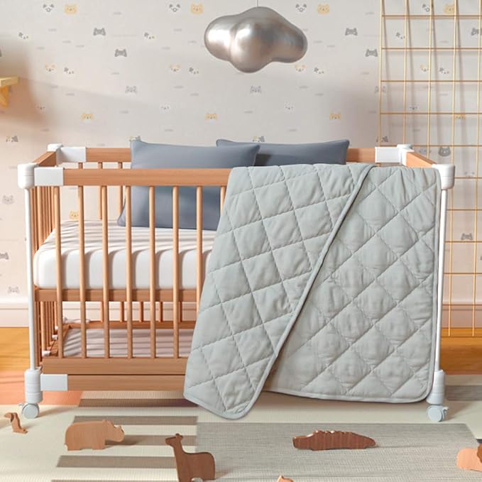 BEDSUM 100% Brushed Microfiber Down Alternative Toddler Comforter, Ultra Soft Lightweight and Warm Breathable Crib Quilted Blanket for Nursery Stroller Bed, 39x47 Inches, Light Grey