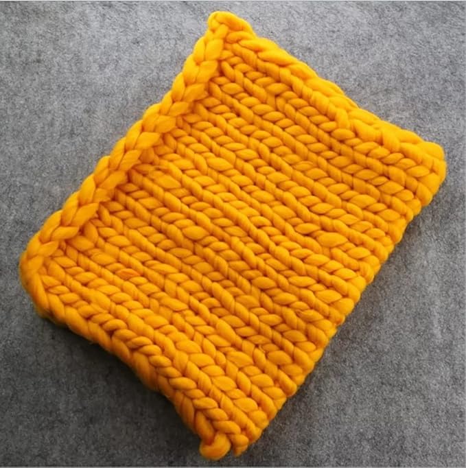 Newborn Photography Props Blanket, 50 * 50cm Hand-Knitted Crochet Newborn Photography Props Blanket Basket Filler Newborn Baby Photography Props for Boys Girls