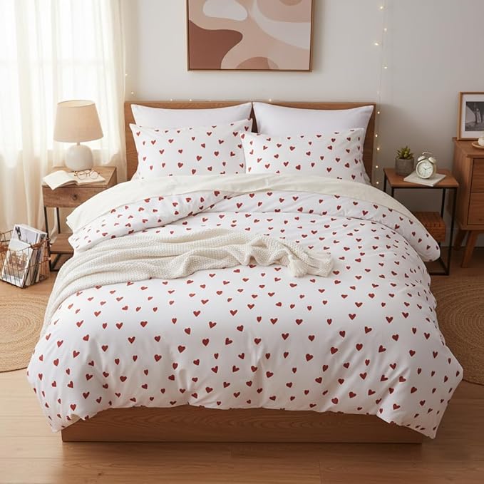 Nayoroom Heart Comforter Set Twin Size Kawaii Red Heart Pattern Comforter Kids Girls Cute Heart-Shaped 2Pcs Soft Lightweight Bedding Set for All Seasons (1 Comforter, 1 Pillowcase)