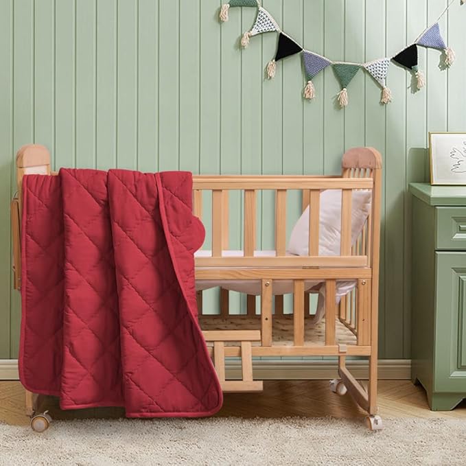 FLXXIE Machine Washable Microfiber Down Alternative Toddler Comforter, Super Soft and Lightweight Kids Crib Quilted Blanket for Stroller, Travel, 39x47 Inches, Red