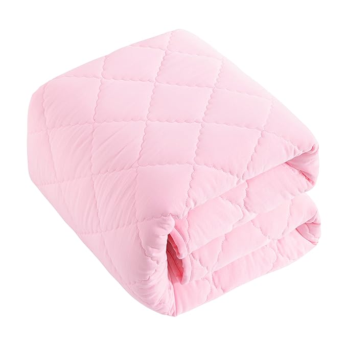 BEDSUM 100% Brushed Microfiber Down Alternative Toddler Comforter, Ultra Soft Lightweight and Warm Breathable Crib Quilted Blanket for Nursery Stroller Bed, 43x60 Inches, Pink