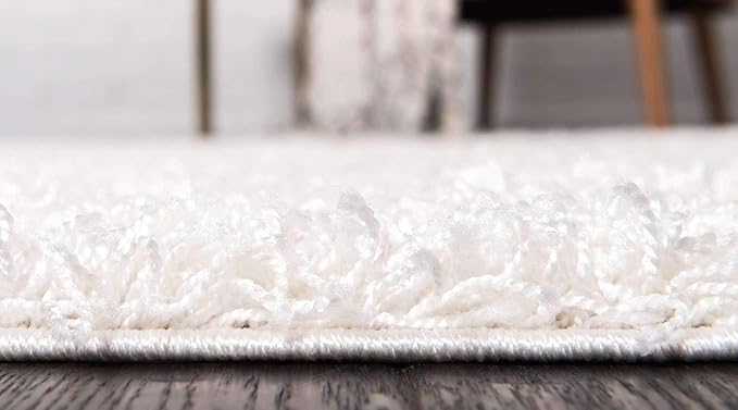 Unique Loom Solid Shag Collection Area Rug (7' 1" x 10' Rectangle, Snow White)