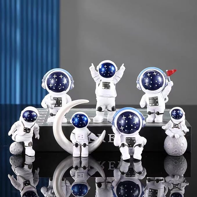 Blue Stars Astronaut Statues, Resin Space Theme Figurines Cake Toppers Shelf Room Decor