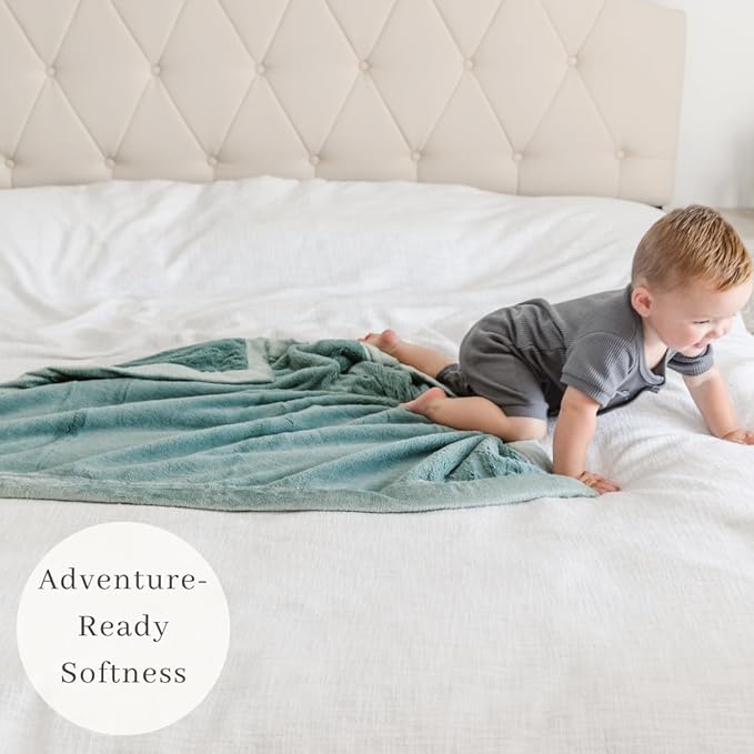 SARANONI Luxury Lush Kids Blanket | Ultra-Soft & Cozy Plush Comfy Blankets for Kids & Teens | Eucalyptus - 40” x 60”