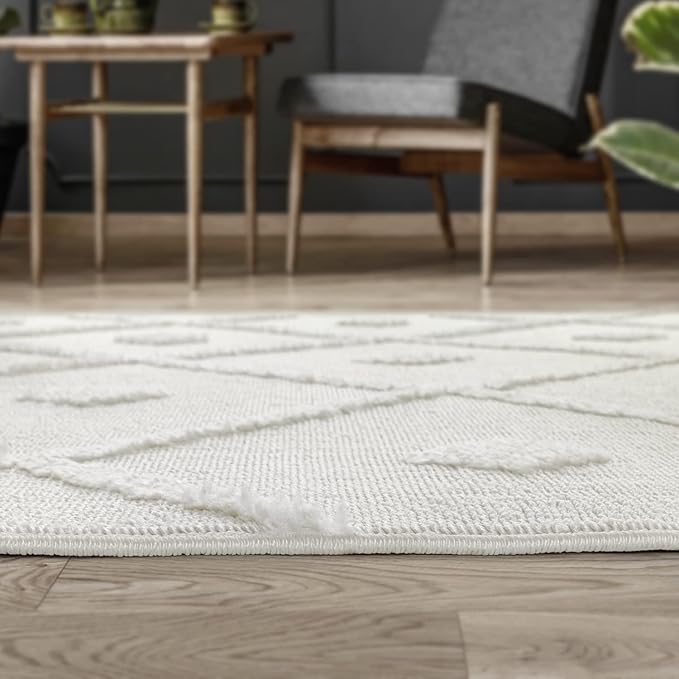 Antep Rugs Palafito 4x6 Geometric Shag Diamond High-Low Pile Textured Indoor Area Rug (White, 3'11" x 5'11")