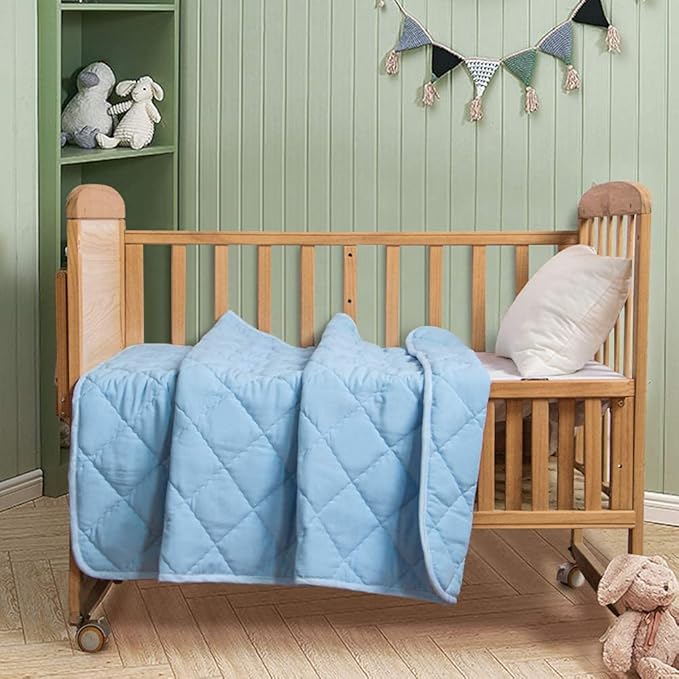 FLXXIE Machine Washable Microfiber Down Alternative Toddler Comforter, Super Soft and Lightweight Kids Crib Quilted Blanket for Stroller, Travel, 39x47 Inches, Aqua