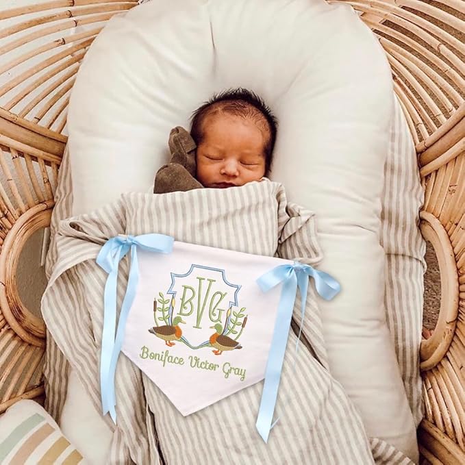 Embroidered Baby Name Sign Personalized Baby Announcement Sign Newborn Baby Banner with Bows Baby Hospital Name Sign Canvas Hanging Pennant Flag Custom Infant Baby Name Baby Shower Banner (08)