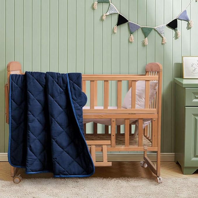 FLXXIE Machine Washable Microfiber Down Alternative Oversized Toddler Comforter, Super Soft and Lightweight Kids Crib Quilted Blanket for Stroller, Travel, 43x60 Inches, Navy Blue