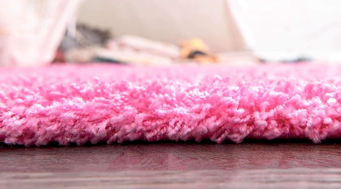 Unique Loom Solid Shag Collection Area Rug (2' x 3' 1" Rectangle, Taffy Pink)