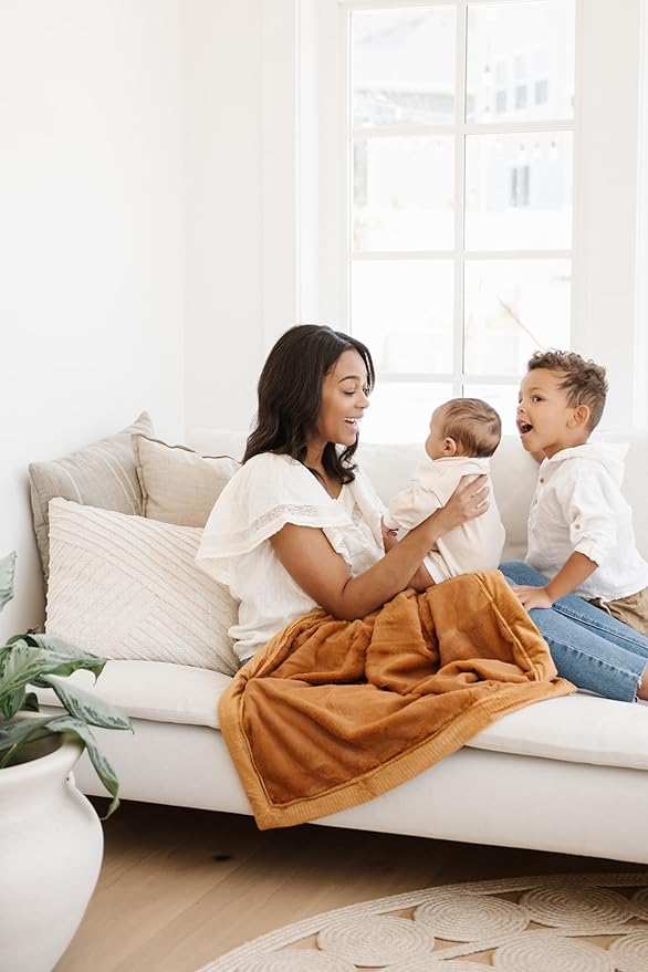 SARANONI Luxury Receiving Blankets for Babies | Ultra-Soft Lush and Boutique Quality Baby Blanket | Camel - 40” x 30”
