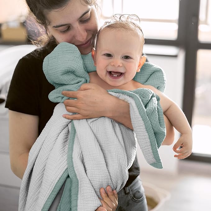 Lulu moon Muslin Baby Blanket - Cotton Quilt Blankets for Toddlers - Reversible Nursery Crib Blanket for Baby Boys and Girls 47"x47"(Sage)