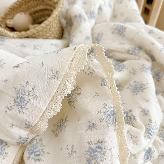 BuLuTu Chic Shabby Blue Flower Print Kids Quilted Blanket Muslin Cotton Toddler Quilt with Lace Edges Soft Lightweight Kids Comforter for Girls Boys, All Seasons, 60x78 Inches