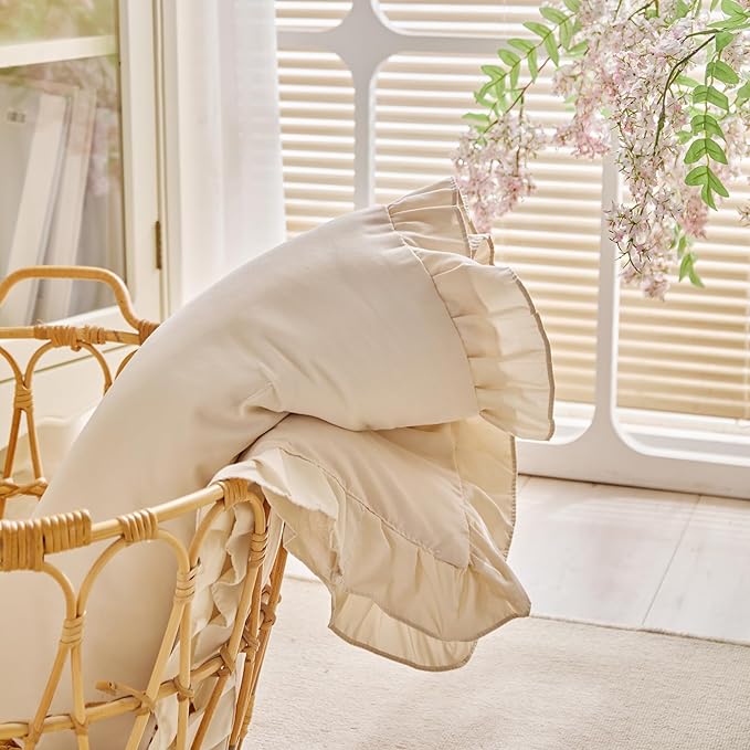 Ruffled Toddler Blanket Ruffle Comforter for Baby Toddler Girls, Soft Cozy Cute Quilted Blanket Breathable Microfiber Comfortable Down Alternative Small Size Quilt with Ruffle - 39"x 47" Cream