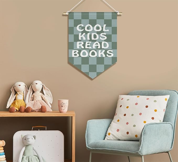 Cool Kids Read Books Wall Hanging Canvas Banner, Retro Green and Grey Checkered Hanging Pennant Flag Posters Prints for Kids Room Classroom Reading Room Corner Decor, 15x11in