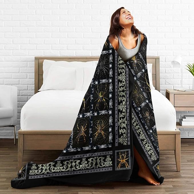 Spider Blanket Spider Throw Blanket Flannel Stuff Merch Cozy Decor Fleece Plush Fuzzy Warm Lightweight Bedding Gifts for Women Man Girl Boys Couch Soft 60"X50"