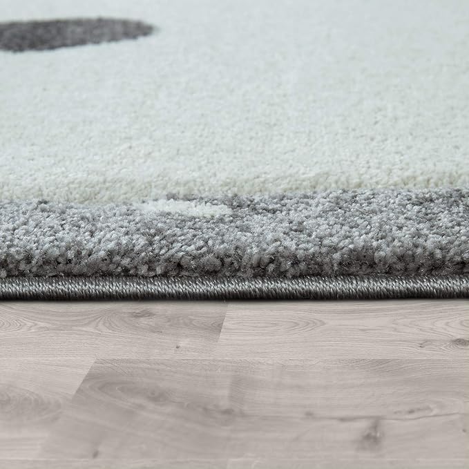 Paco Home Kids Room Rug with a Cute Bear in Grey White, Size: 4'7" x 6'7"