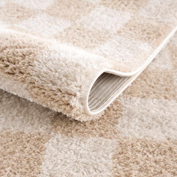 BoutiqueRugs Canika Modern Checkered Shag Rug - High Pile Fluffy Shaggy Carpet for Hallway, Nursery, Playroom, Girls Boys Room - Machine Washable - Peach, Beige - 7'10" x 10' (8x10)