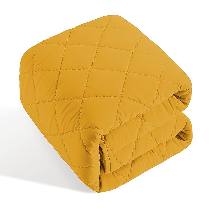 BEDSUM 100% Brushed Microfiber Down Alternative Toddler Comforter, Ultra Soft Lightweight and Warm Breathable Crib Quilted Blanket for Nursery Stroller Bed, 39x47 Inches, Yellow