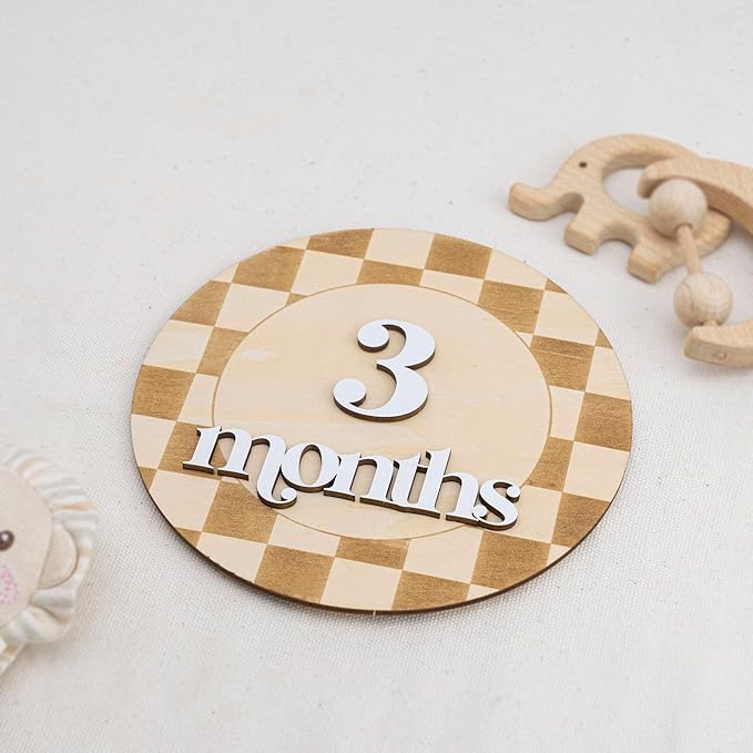 Wooden Baby Monthly Milestone Sign, 1–12 Month Round Photo Prop Set, Checker Pattern Neutral Nursery Decor, Newborn Growth Tracker Keepsake Gift