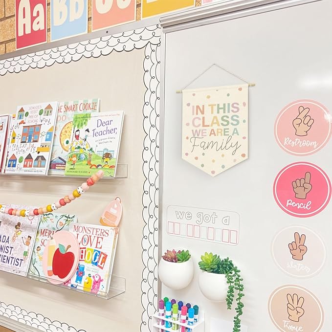 Pastel Classroom Cozy Decor,in This Class We Are A Family Linen Canvas Banner for Classroom Preschool Homeschool, Teacher Must Haves,Back to School Wall Hanging Pennant Flag Banner,15x11in