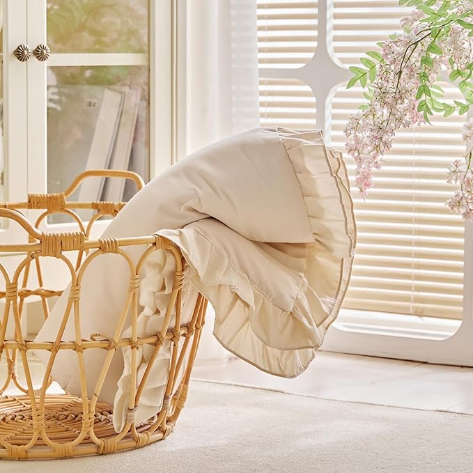 Ruffled Toddler Blanket Ruffle Comforter for Baby Toddler Girls, Soft Cozy Cute Quilted Blanket Breathable Microfiber Comfortable Down Alternative Small Size Quilt with Ruffle - 39"x 47" Cream
