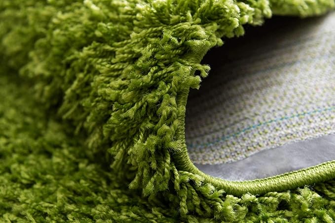 Unique Loom Solid Shag Collection Area Rug (4' 1" x 6' 1" Rectangle, Grass Green)
