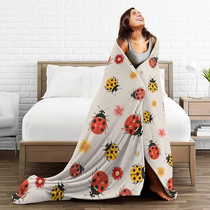 Ladybug Blanket Ladybug Throw Blanket Flannel Stuff Merch Cozy Christ Decor Fleece Plush Fuzzy Warm Soft Lightweight Bedding Gifts for Insect Lover Women Men Boy Girls Couch 50"X40"