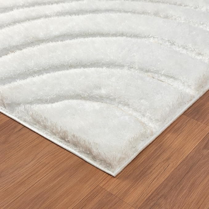 LUXE WEAVERS Lantanas Collection 7070 Cream 5x7 Modern Shag Geometric Area Rug