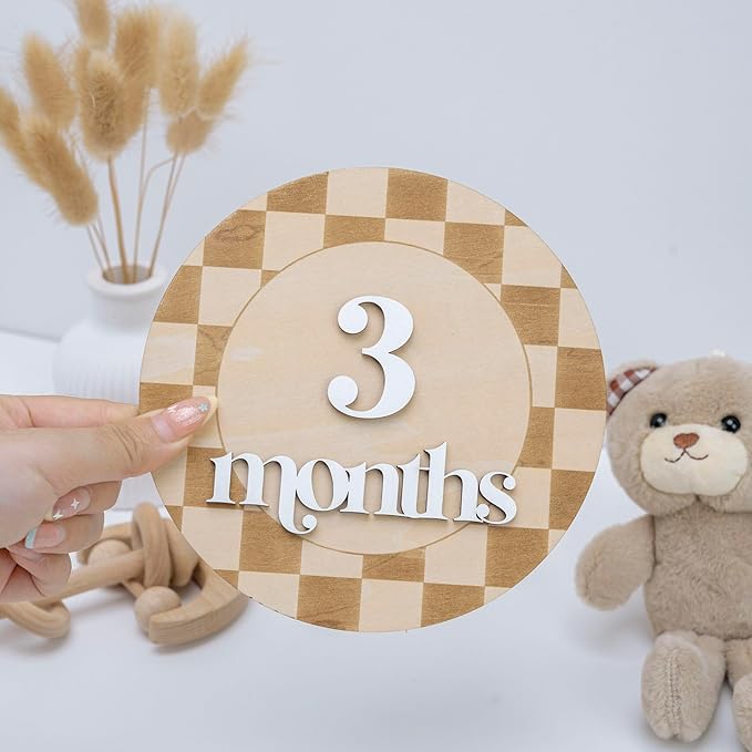 Wooden Baby Monthly Milestone Sign, 1–12 Month Round Photo Prop Set, Checker Pattern Neutral Nursery Decor, Newborn Growth Tracker Keepsake Gift