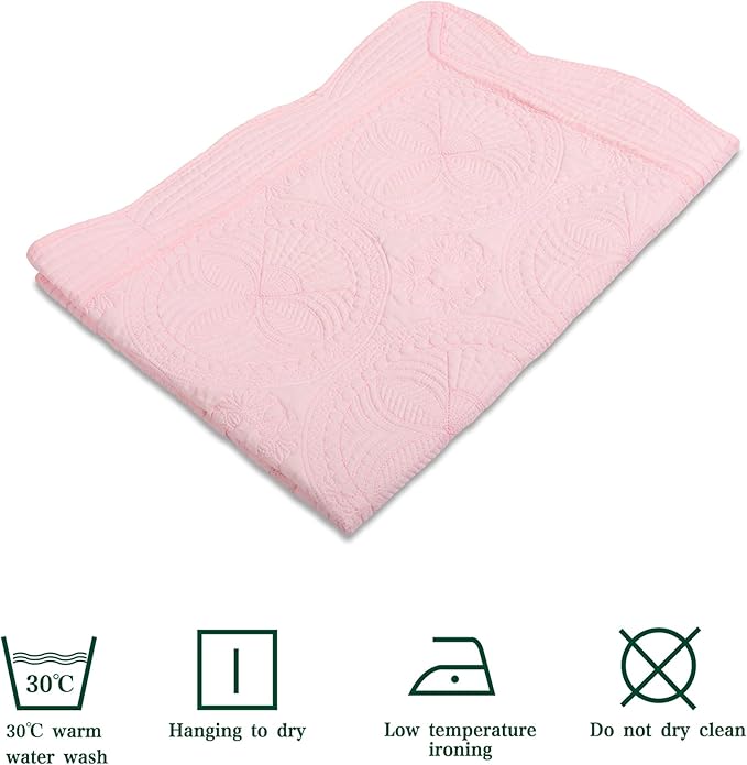 MONOBLANKS Baby Quilt Personlized Monogram Lightweight Embossed Scalloped Throw Blanket Four Seasons (Pink)
