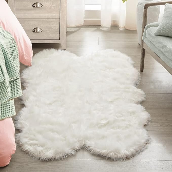 White Fluffy Washable Shag Area Rugs for Bedroom Faux Sheepskin Fur Rug 4x6 Furry Nursery Rug Teen Room Home Décor