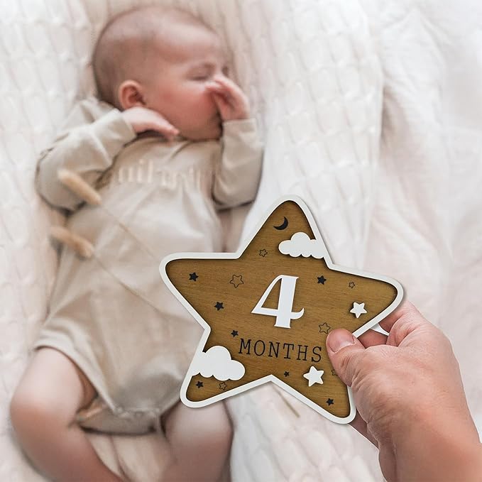 Wooden 3D Baby Monthly Milestone Cards Monthly Milestone Discs Newborn Photography Props Baby Announcement Sign Baby (Star)