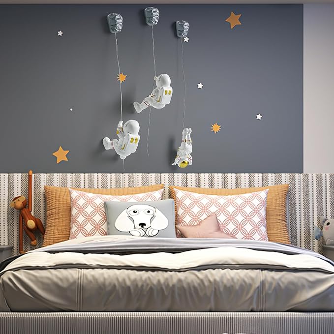 XGZY Climbing Astronaut Wall Decor: 3 Pcs Astronaut Figurine Hanging Decoration Outer Space Theme Decor for Home Decor 3D Wall Decor for Bedroom Kids Room Christmas Gift for Kids
