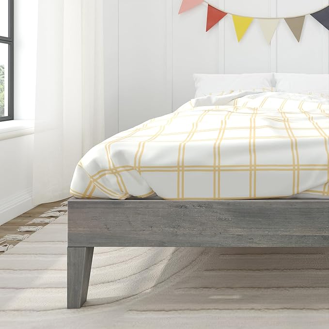 Max & Lily Fundamental Full Platform Bed Frame, Kids Modern Solid Wood Bed, Strong Wooden Slats, Non-Toxic Finishes, Driftwood